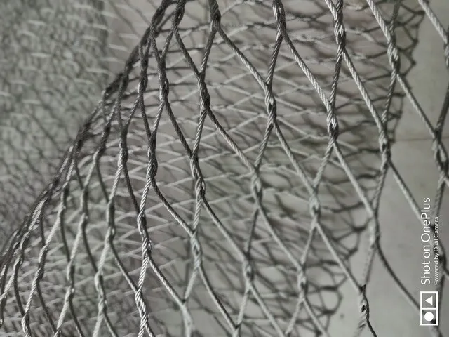 Welded vs. woven mesh wire fences