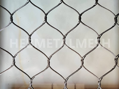 Animal barrier fence with Stainless steel rope mesh